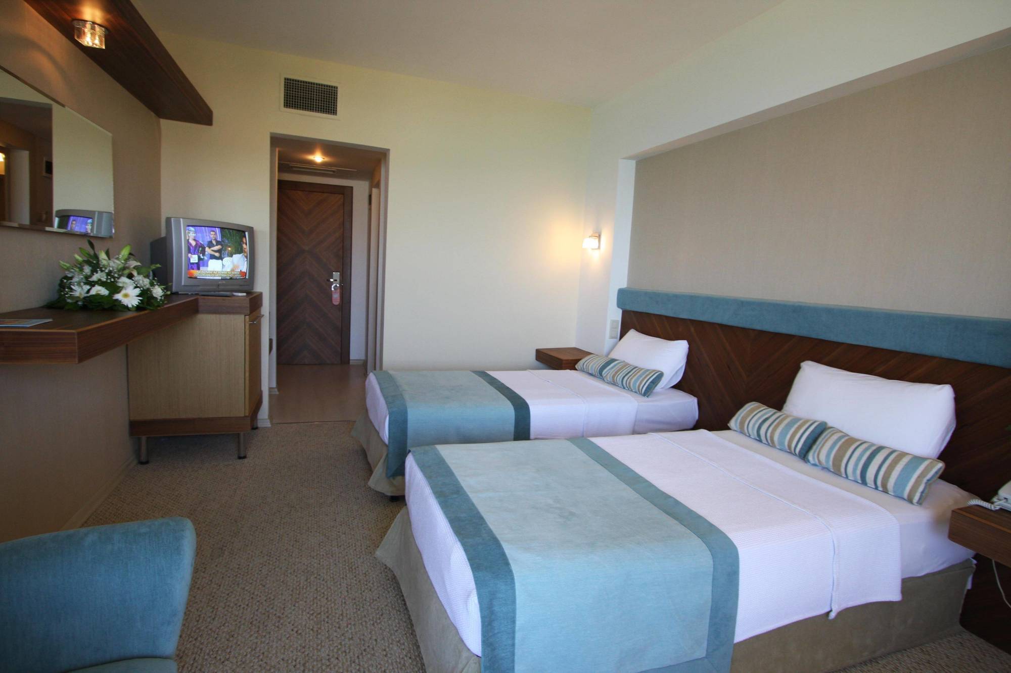 Babaylon Hotel Cesme Exterior photo
