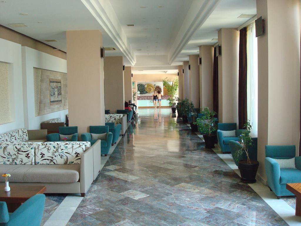 Babaylon Hotel Cesme Exterior photo