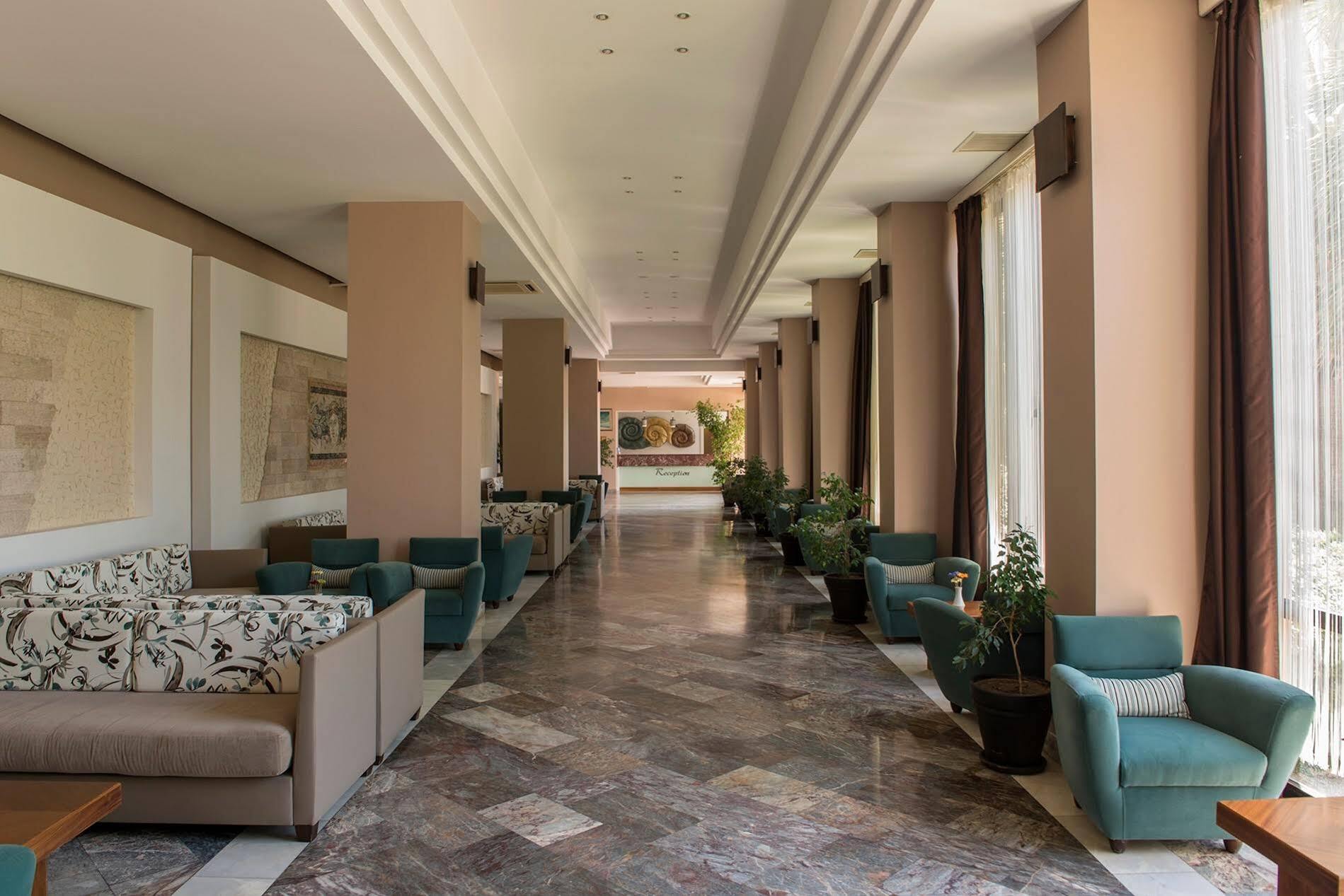 Babaylon Hotel Cesme Exterior photo
